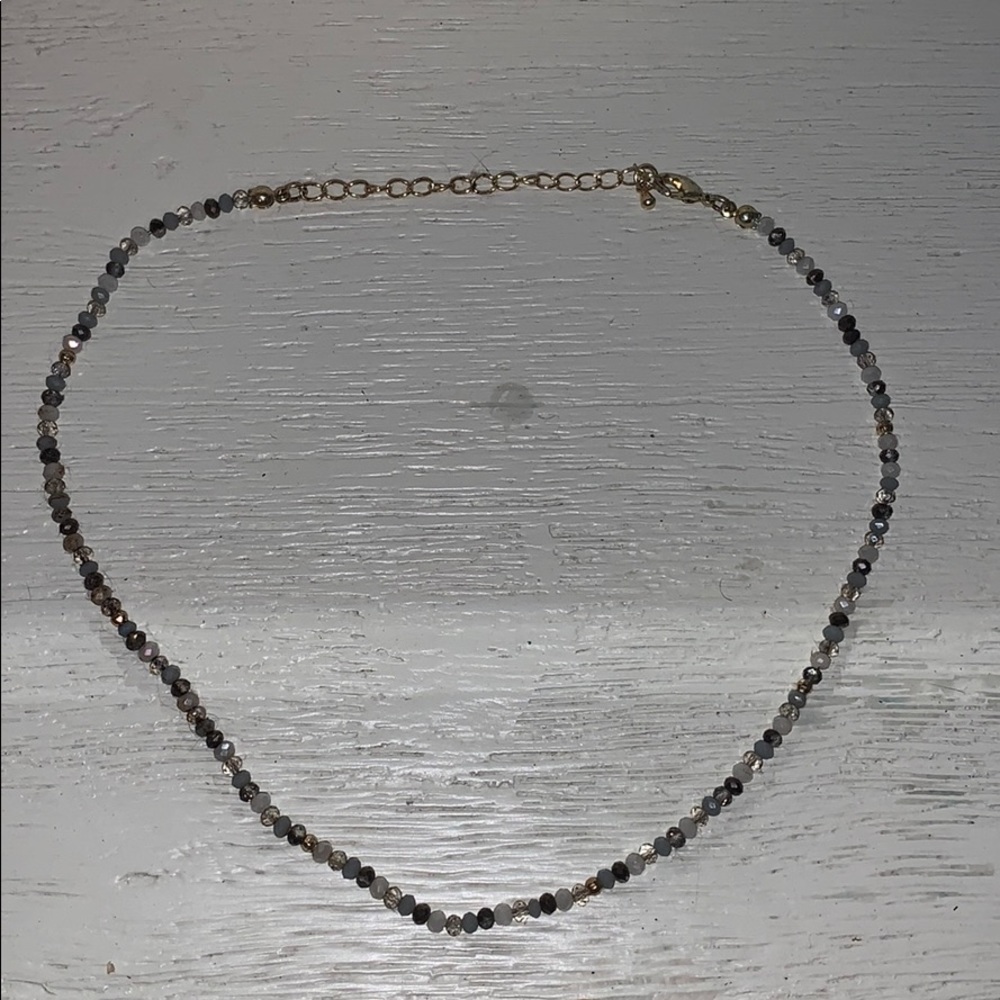 White. Black and grey gem necklace